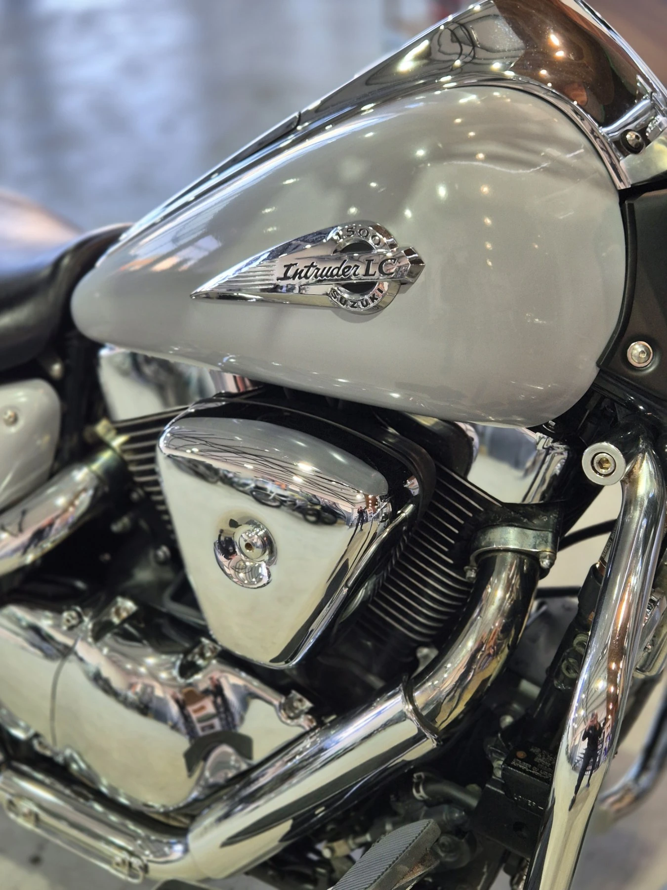 Suzuki Intruder VL 1500 НОВ ВНОС ОТ ШВЕЙЦАРИЯ!!!, снимка 14 - Мотоциклети и мототехника - 54544131