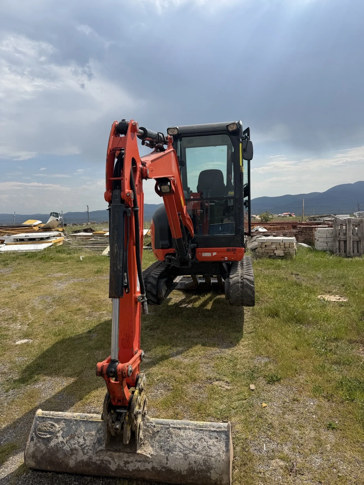 Багер Kubota U27-4, снимка 2 - Индустриална техника - 54261291