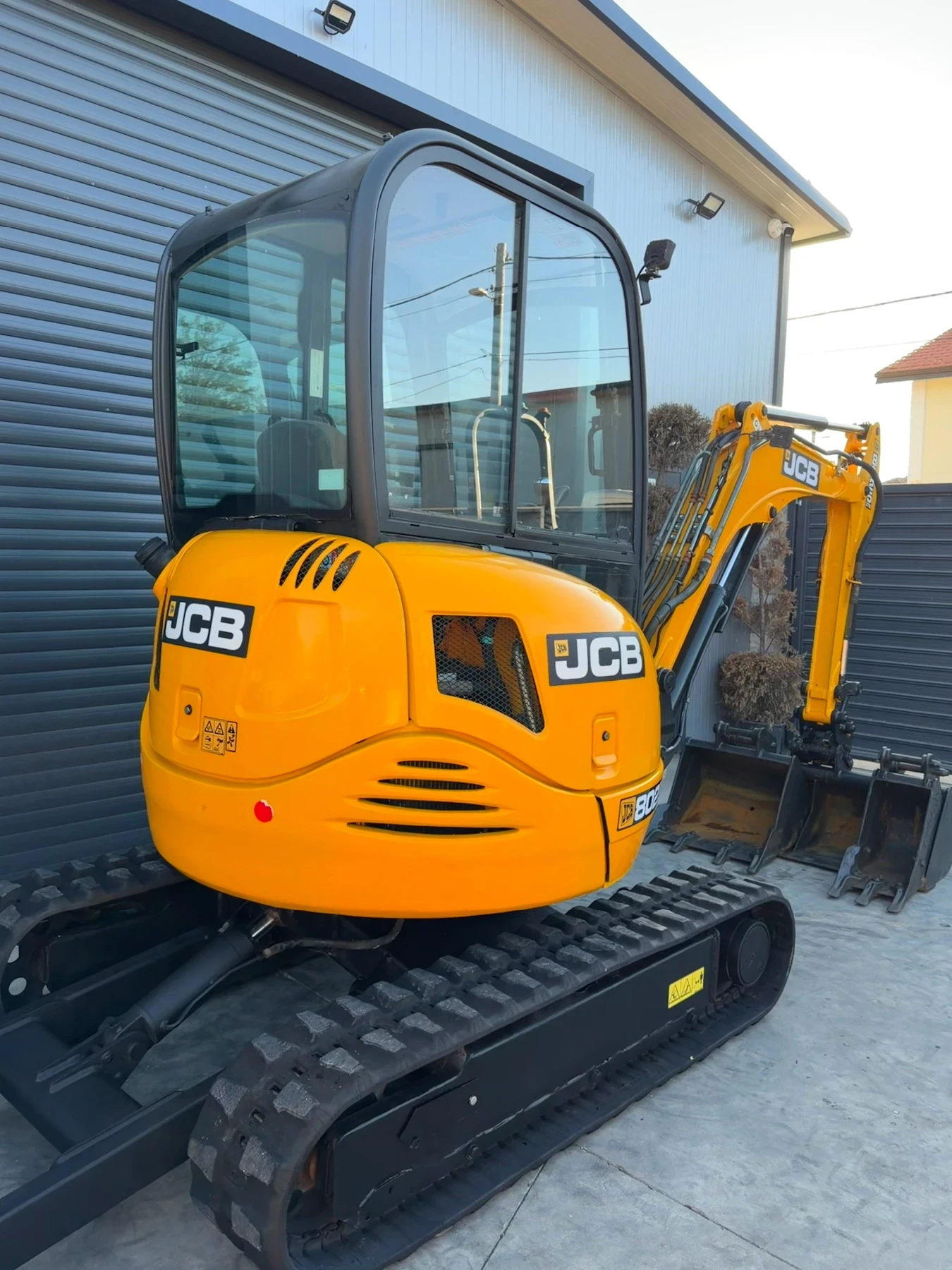 ����� JCB 8025 2.7� | Mobile.bg � ����������� 4
