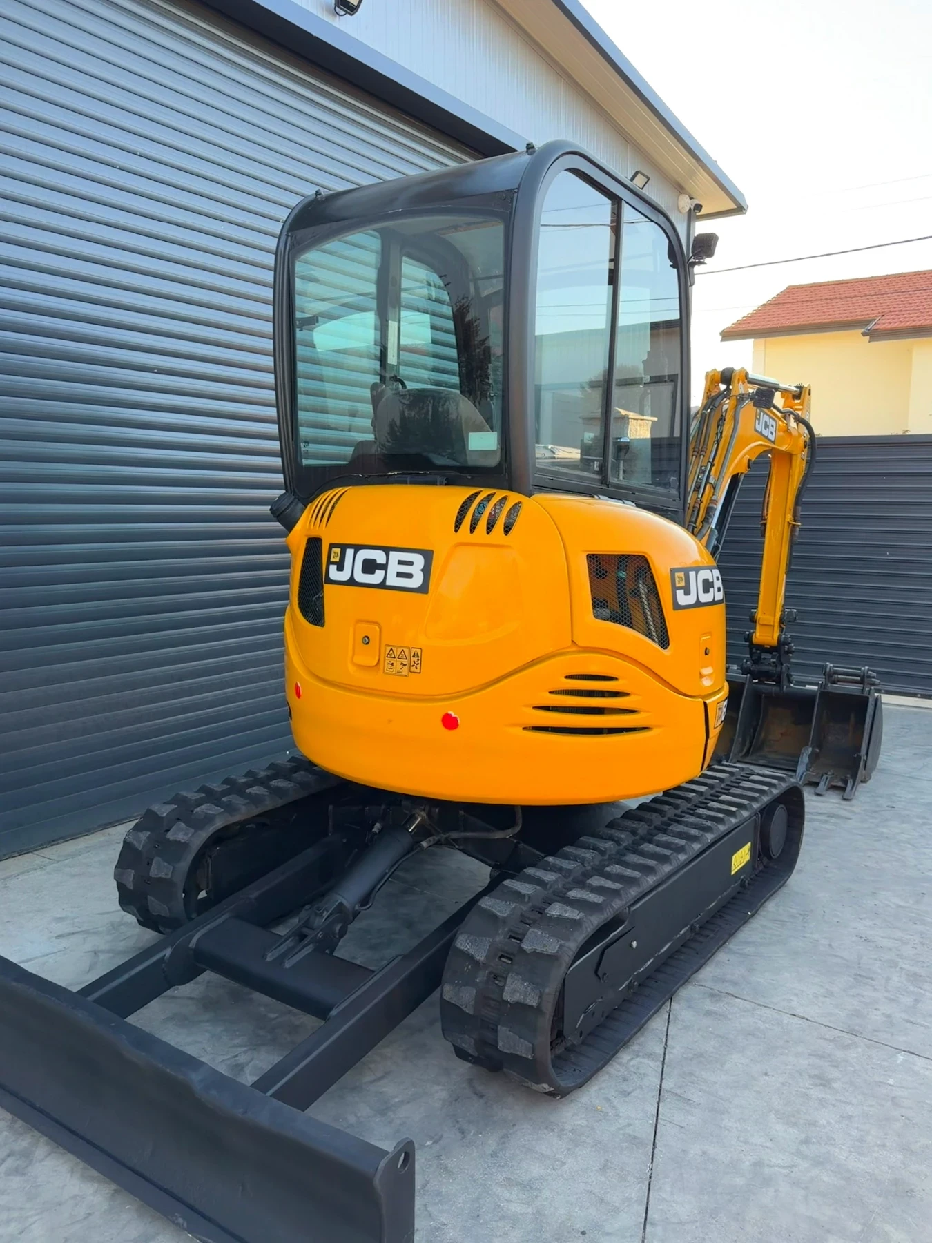 ����� JCB 8025 2.7� | Mobile.bg � ����������� 14