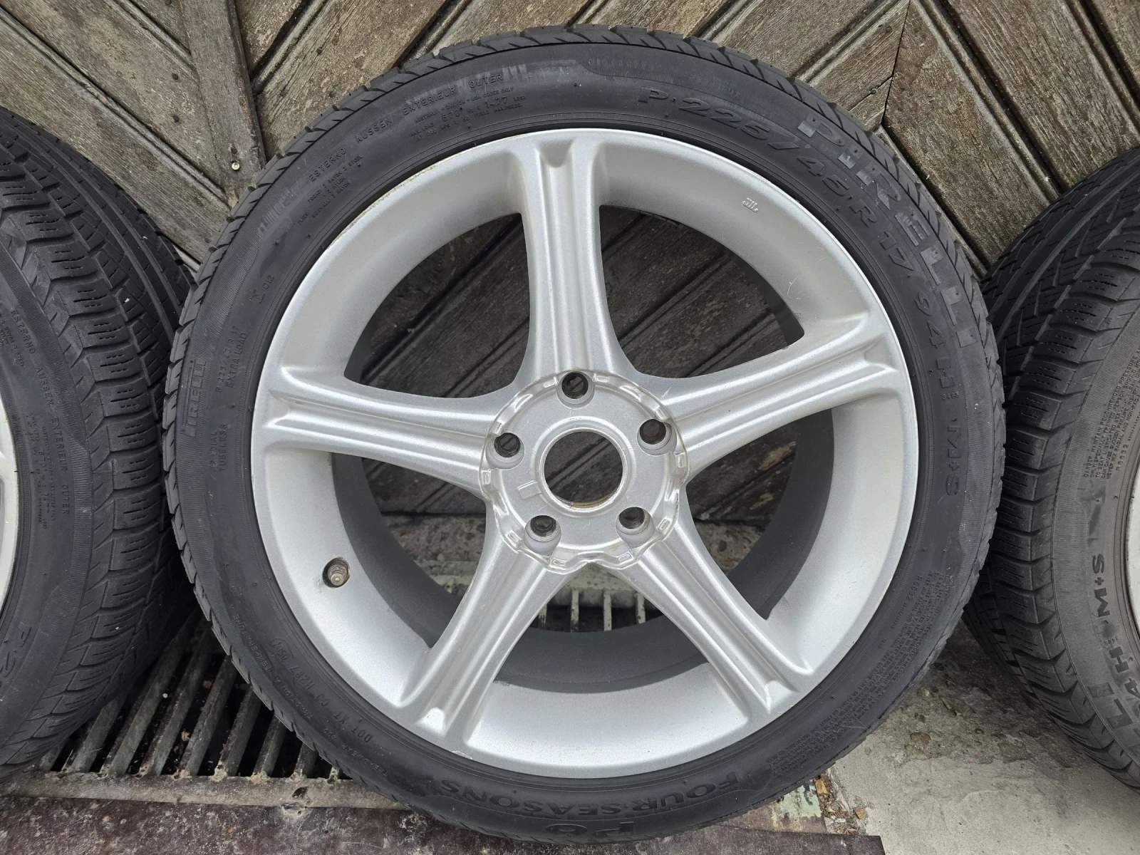    225/45R17  BMW 320 | Mobile.bg   4