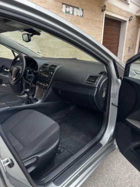 Toyota Avensis, снимка 10
