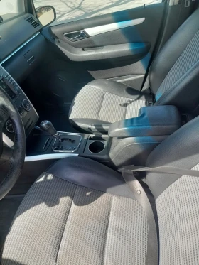 Mercedes-Benz B 200 2.0 D, снимка 7