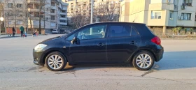 Toyota Auris 1.6i+ ГАЗ, снимка 2