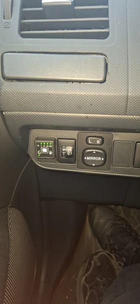 Toyota Auris 1.6i+ ГАЗ, снимка 14