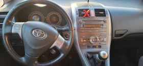 Toyota Auris 1.6i+ ГАЗ, снимка 10