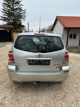 Toyota Corolla verso 1.8 - 7 места, снимка 4