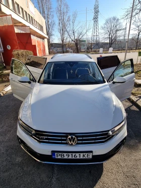 VW Passat ПЪЛНА СЕРВИЗНА ИСТОРИЯ /Plug in hybrid/ ПЕРФЕКТНА, снимка 5