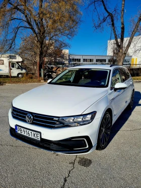 VW Passat ПЪЛНА СЕРВИЗНА ИСТОРИЯ /Plug in hybrid/ ПЕРФЕКТНА, снимка 1