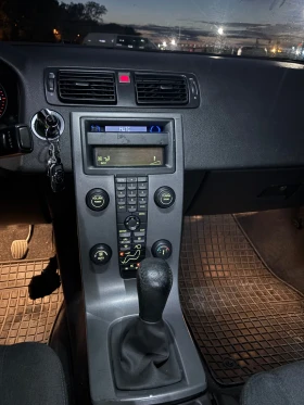 Обява за продажба на Volvo S40 2.0 HDI ~6 000 лв. - изображение 8