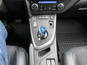 Toyota Auris * HYBRID AUTOMATIK*  - 6500 € / 12712.90 лв. - 61861216 15