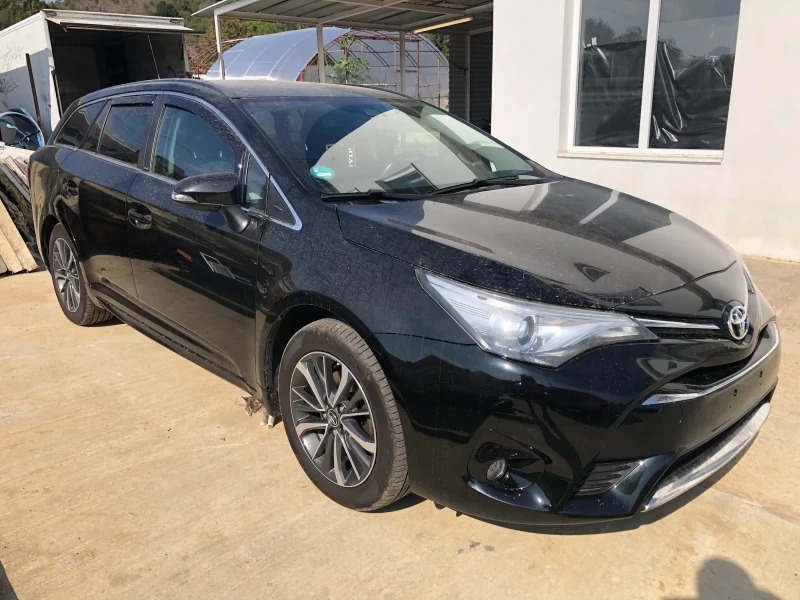 Toyota Avensis 1, 8-147 k.с.* Edition S+ * , снимка 4 - Автомобили и джипове - 47347796