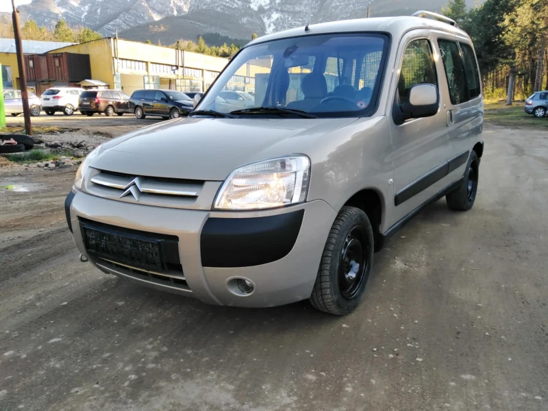 Citroen Berlingo, снимка 2 - Автомобили и джипове - 49589084