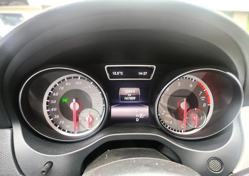 Mercedes-Benz CLA 250, снимка 7 - Автомобили и джипове - 51568635