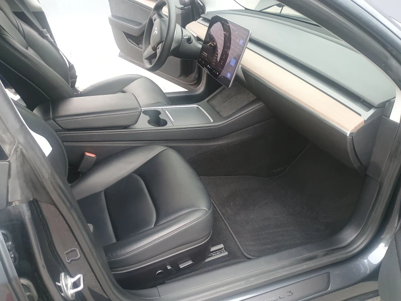 Tesla Model 3 4x4 long range , фейслифтова CCS европейска, снимка 14 - Автомобили и джипове - 51622508