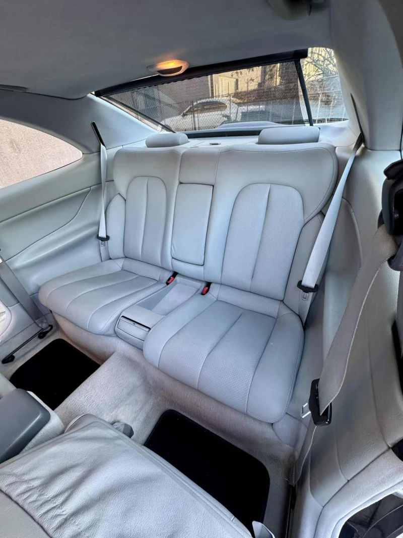 Mercedes-Benz CLK 320, снимка 9 - Автомобили и джипове - 52426887