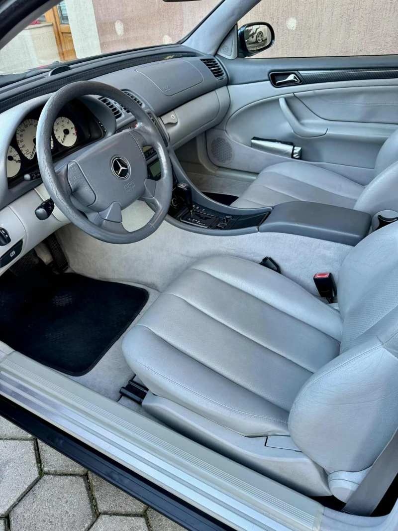 Mercedes-Benz CLK 320, снимка 6 - Автомобили и джипове - 52426887