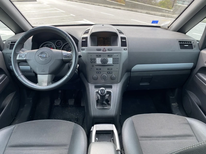 Opel Zafira 1.9 CDTI 7 mesta 103000km, снимка 10 - Автомобили и джипове - 52478137