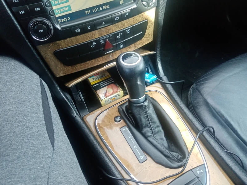 Mercedes-Benz E 280 Седан, снимка 5 - Автомобили и джипове - 52525236