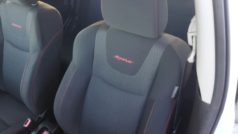 Suzuki Swift 1, 6i Sport Швейцария, снимка 13 - Автомобили и джипове - 52551656