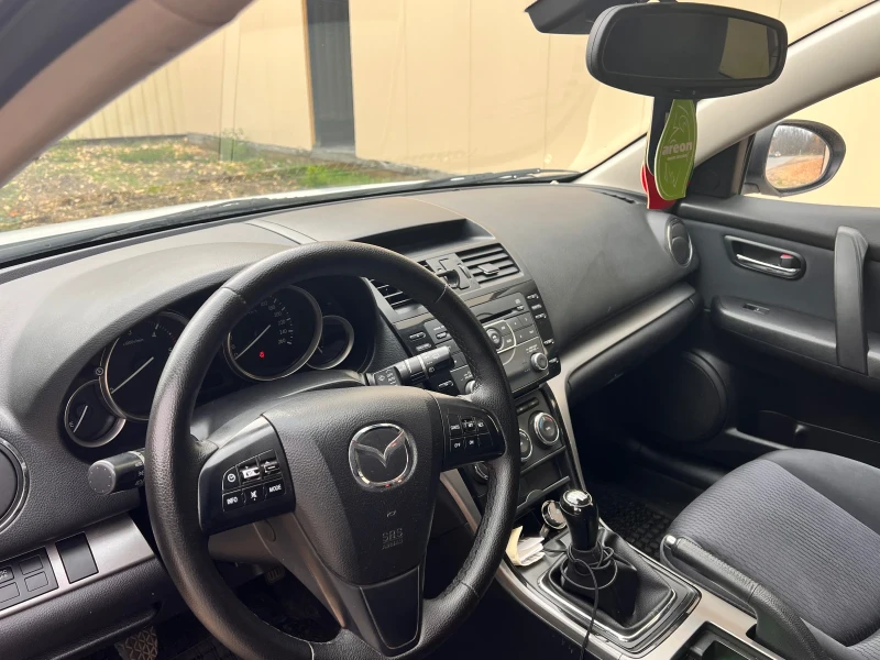Mazda 6 FACELIFT 2.2DIESEL, снимка 7 - Автомобили и джипове - 52696830
