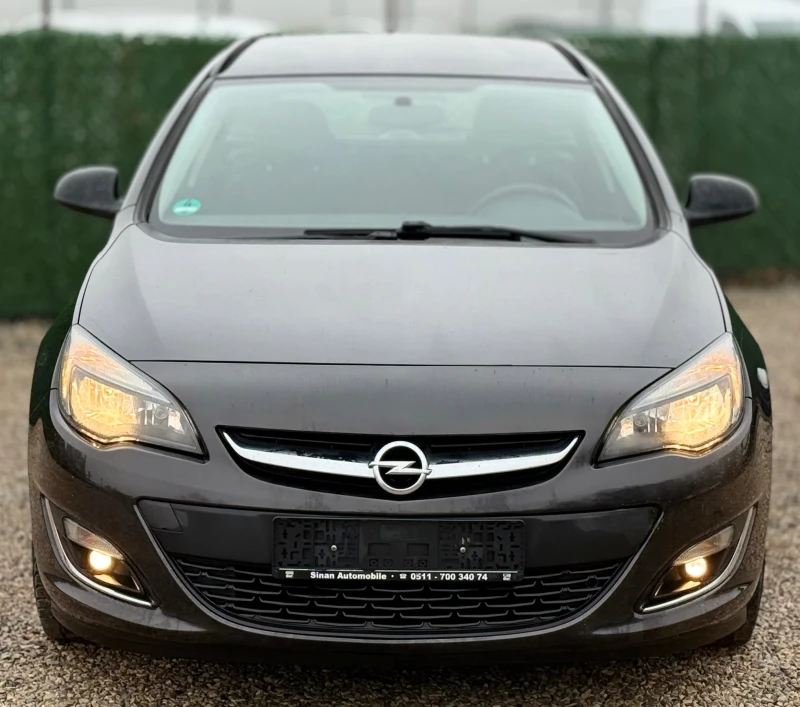 Opel Astra 1.7CDTi FACELIFT* EURO 5* NAVI, снимка 2 - Автомобили и джипове - 52856948
