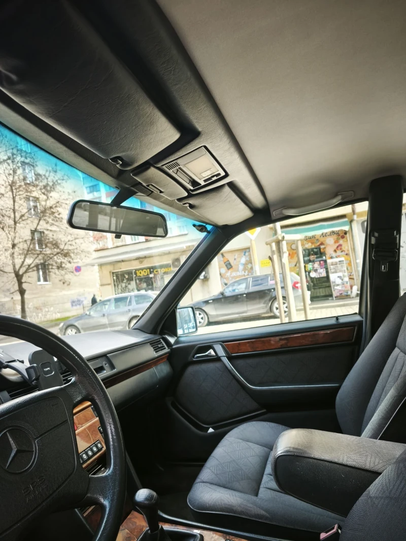 Mercedes-Benz 124, снимка 7 - Автомобили и джипове - 52963287