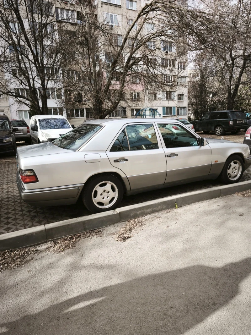 Mercedes-Benz 124, снимка 3 - Автомобили и джипове - 52963287