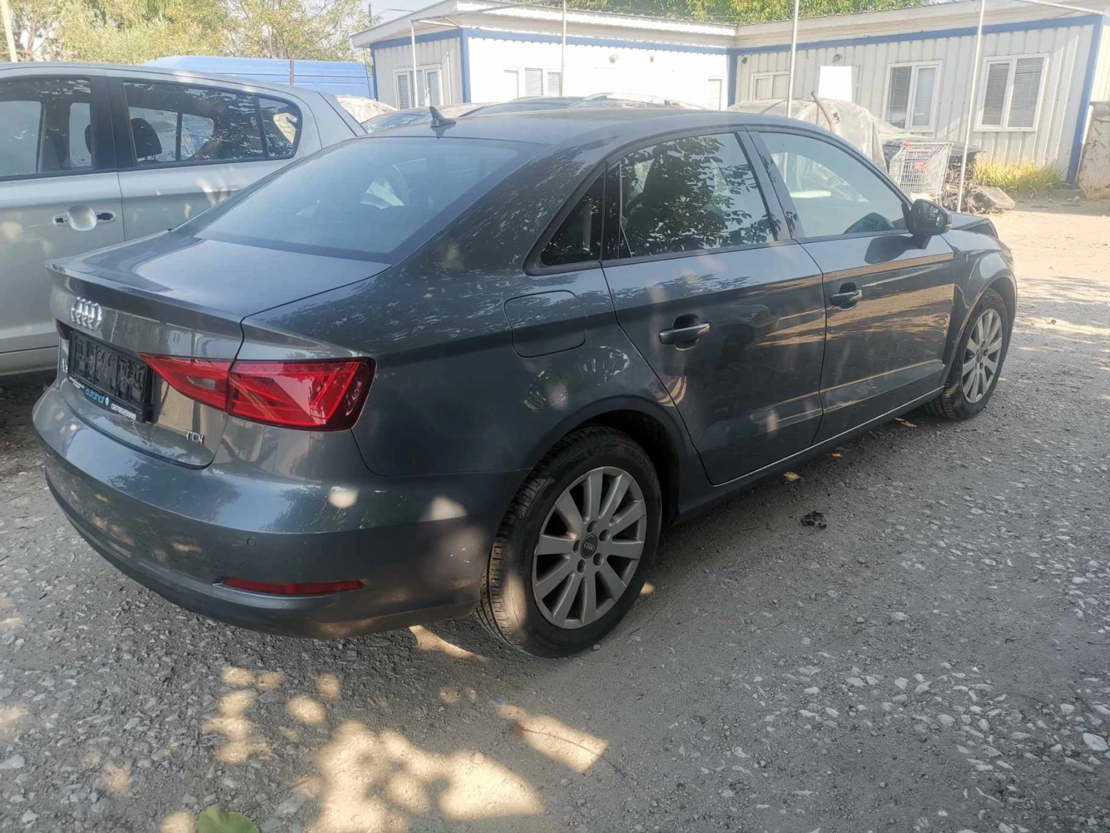 Audi A3 1.6 tdi, снимка 1