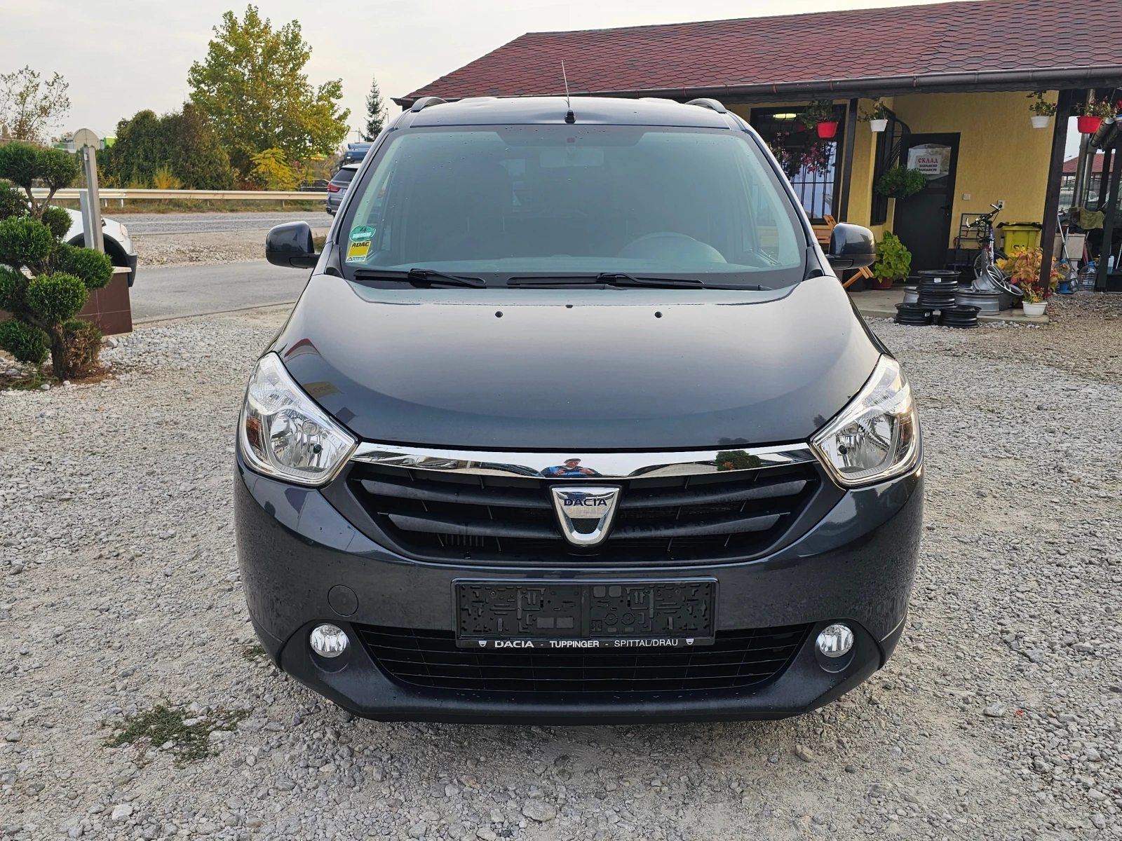 Dacia Lodgy 1.5 DCI   ЕВРО 5b! ! КЛИМАТИК ! ! НАВИГАЦИЯ - изображение 8