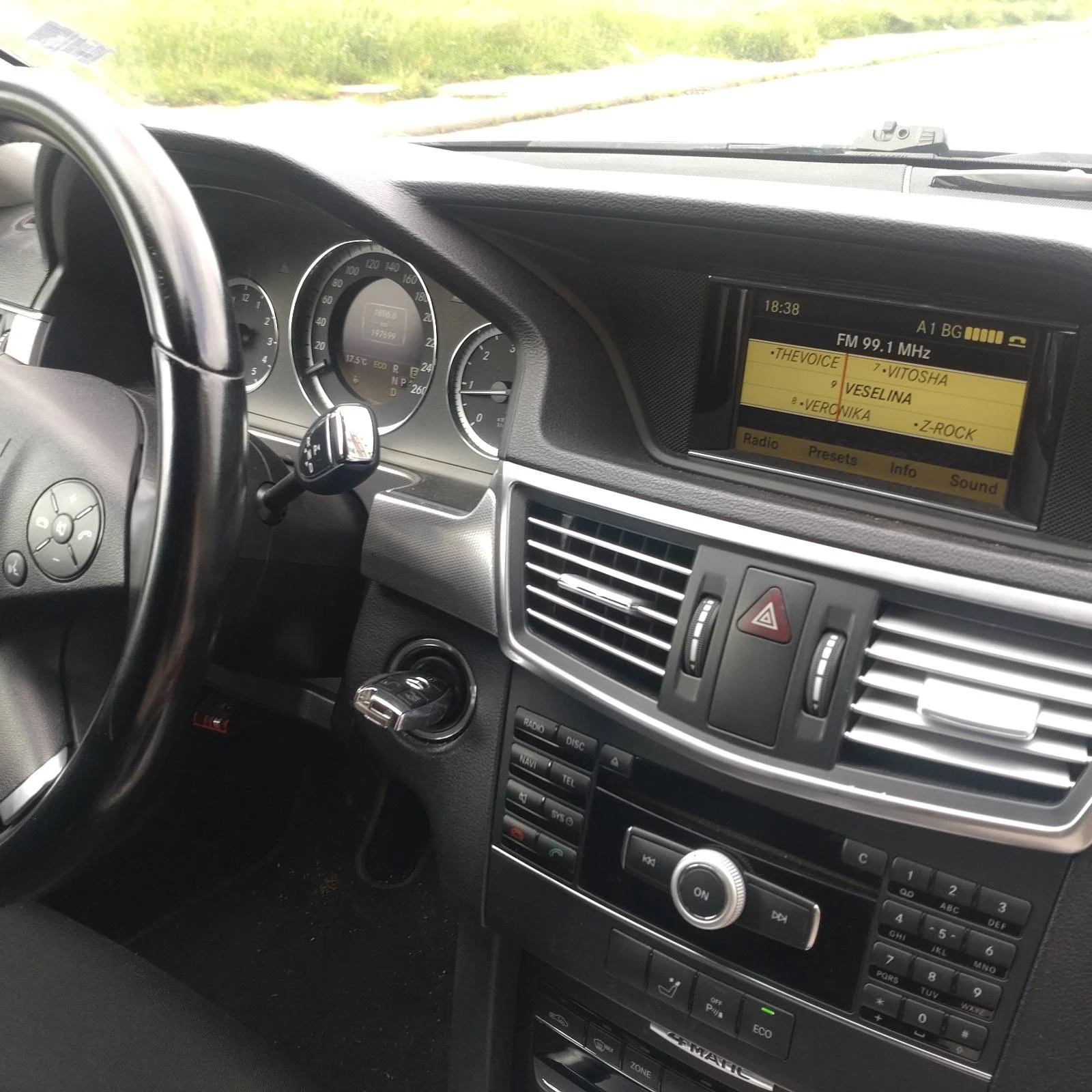 Mercedes-Benz E 250  - изображение 5