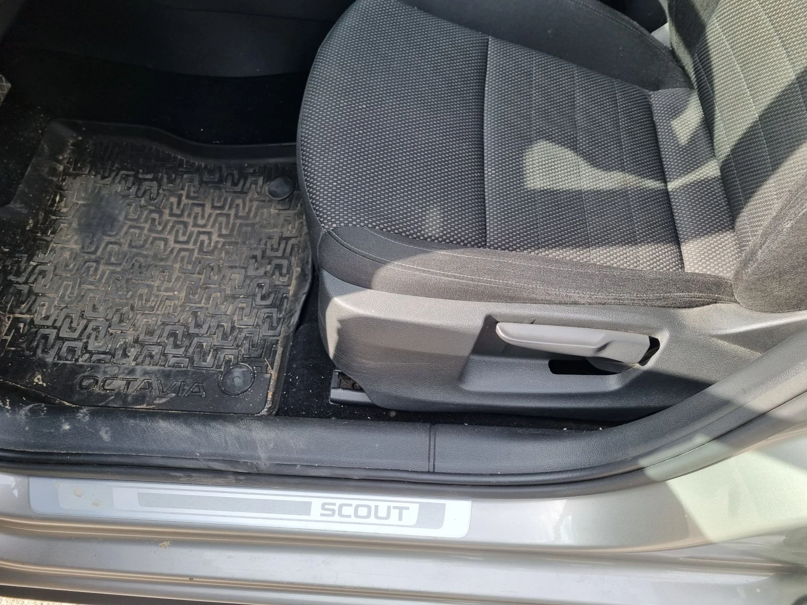 Skoda Octavia Scout 2.0 184  | Mobile.bg   11