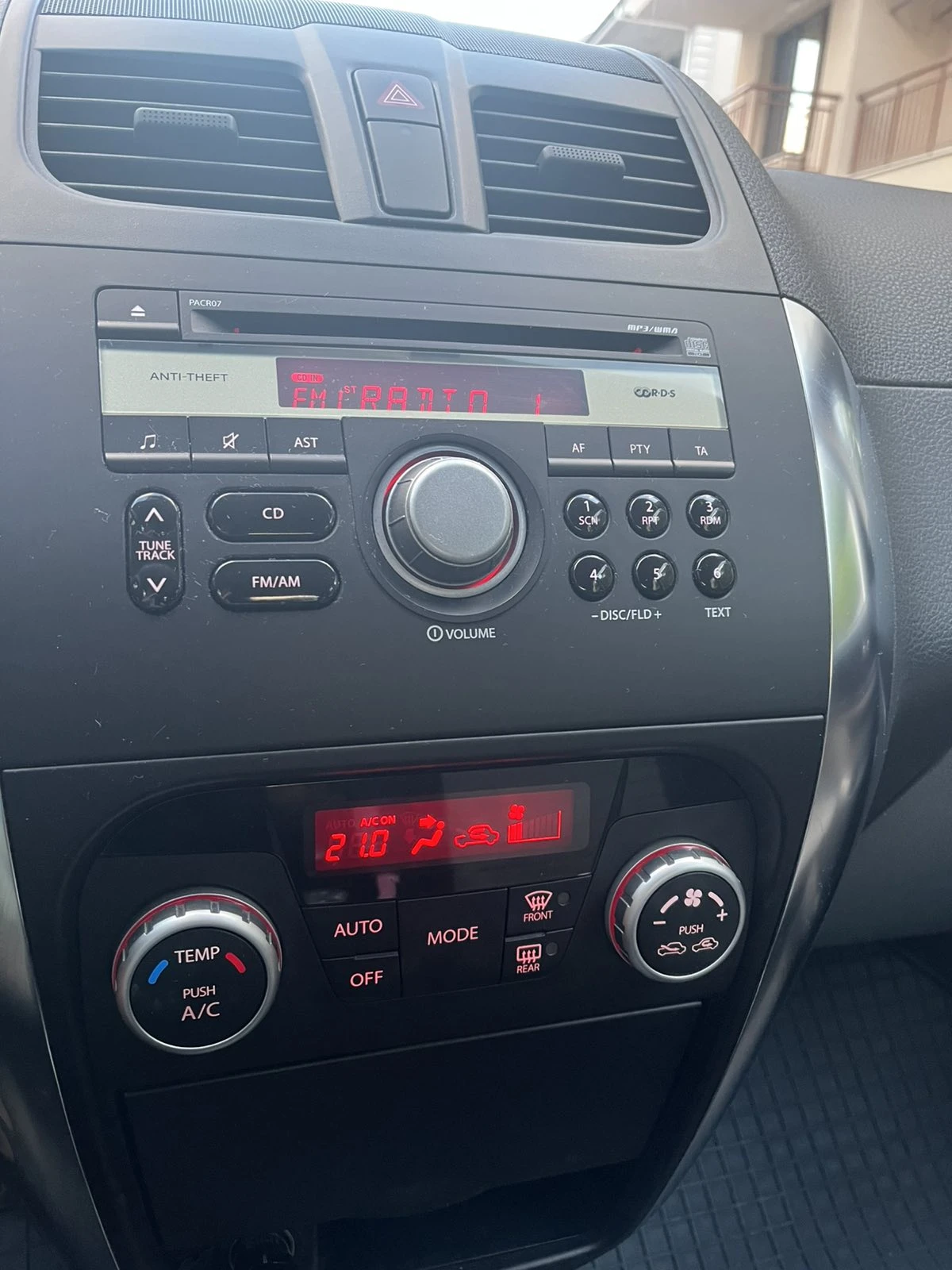 Suzuki SX4  - изображение 8