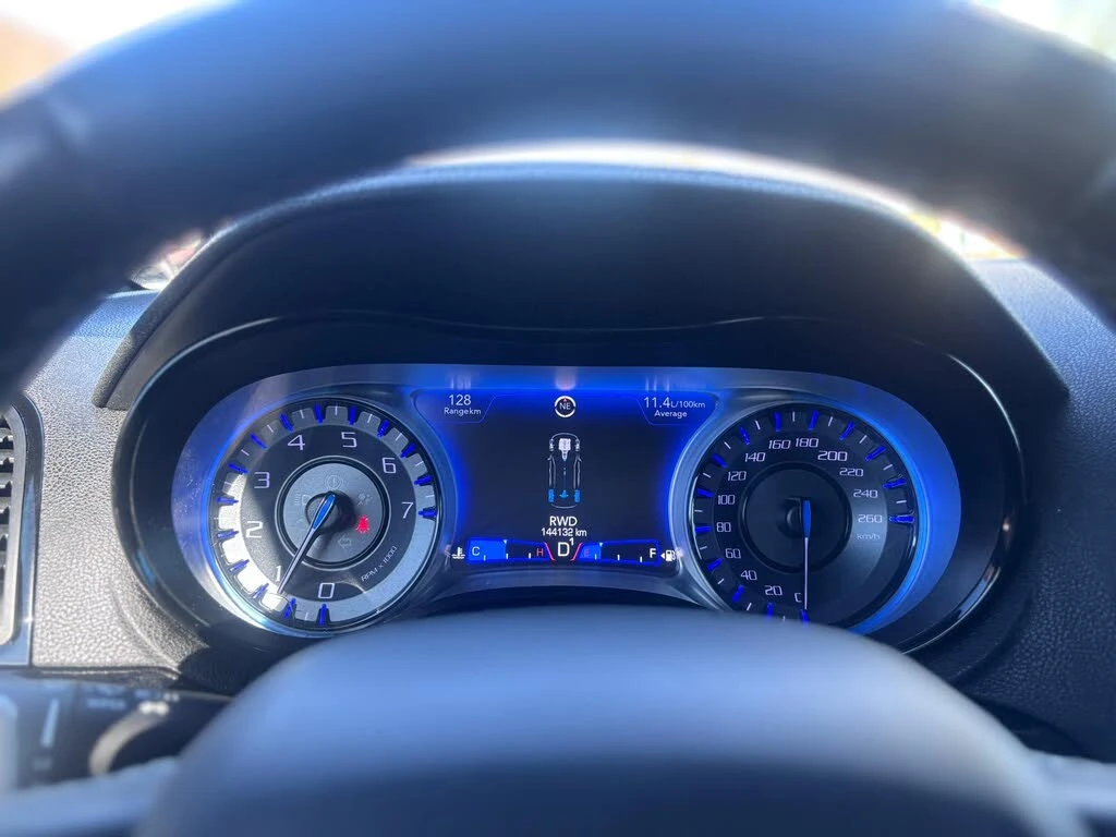 Chrysler 300c *  *    * CARFAX *  | Mobile.bg   11