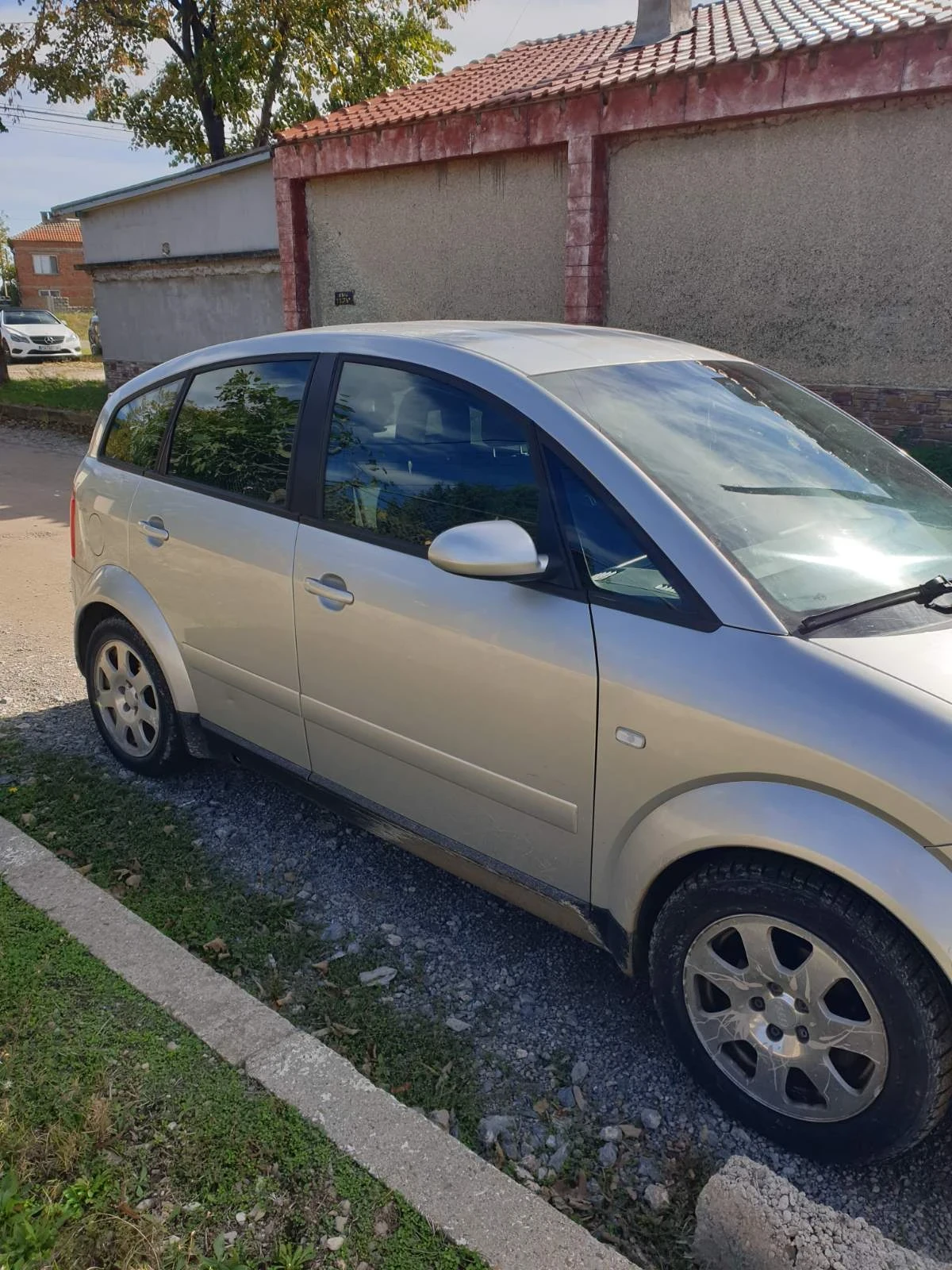 Audi A2 1.6FSI - изображение 2