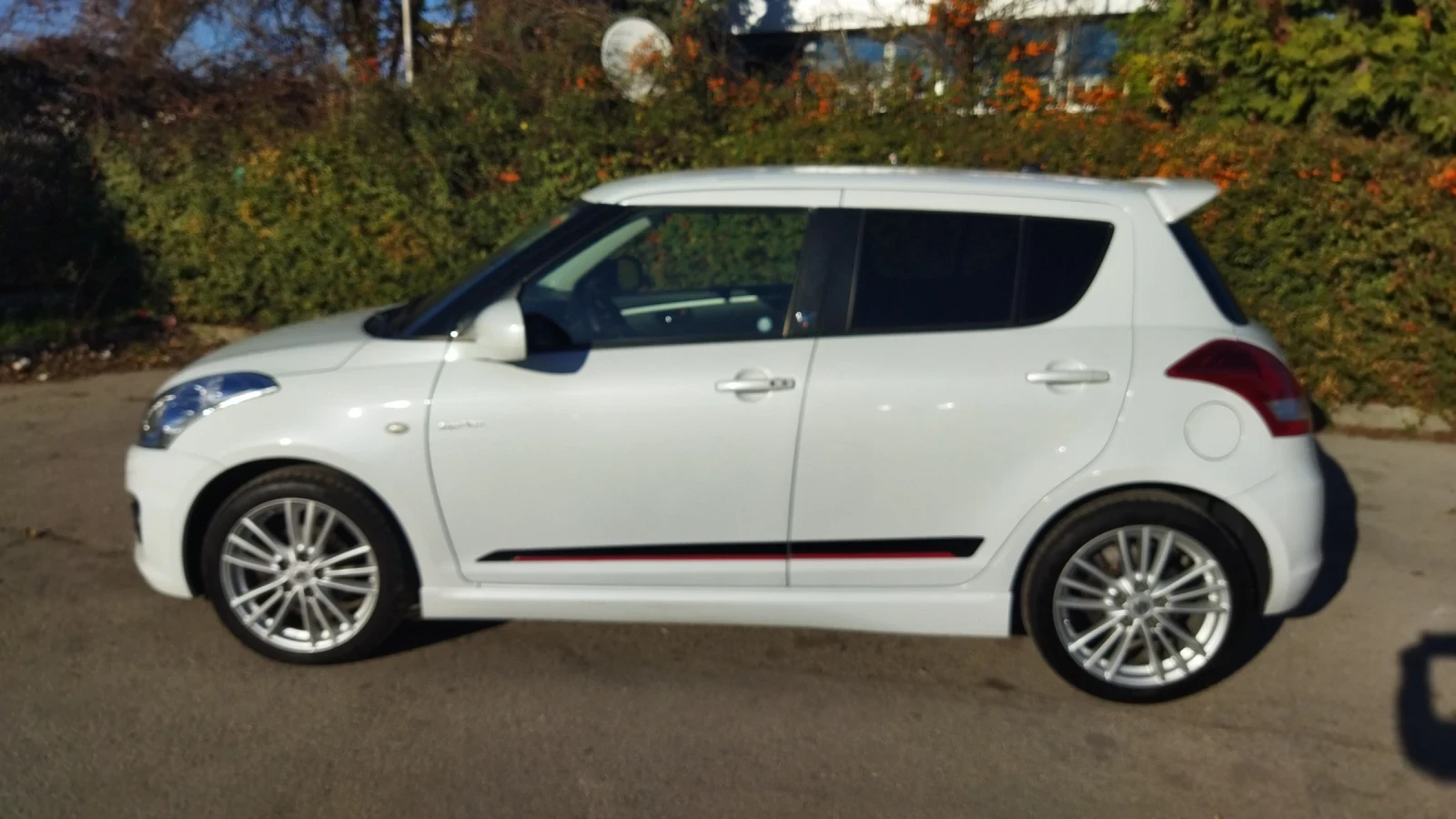 Suzuki Swift 1, 6i Sport Швейцария - изображение 4