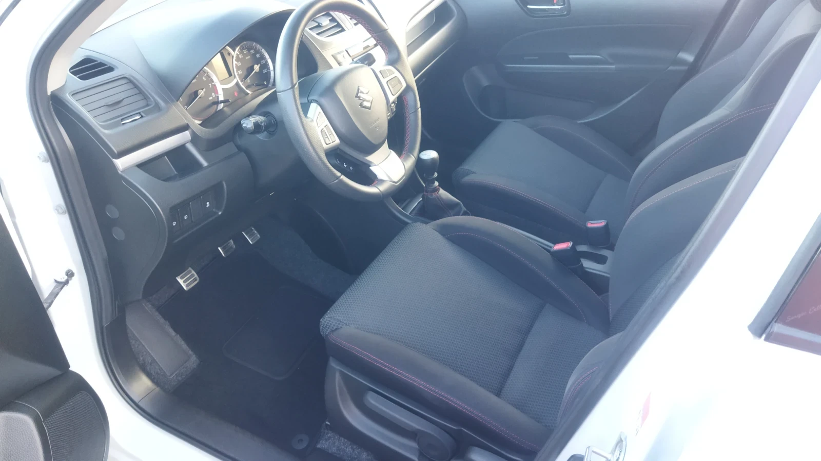 Suzuki Swift 1, 6i Sport Швейцария - изображение 10