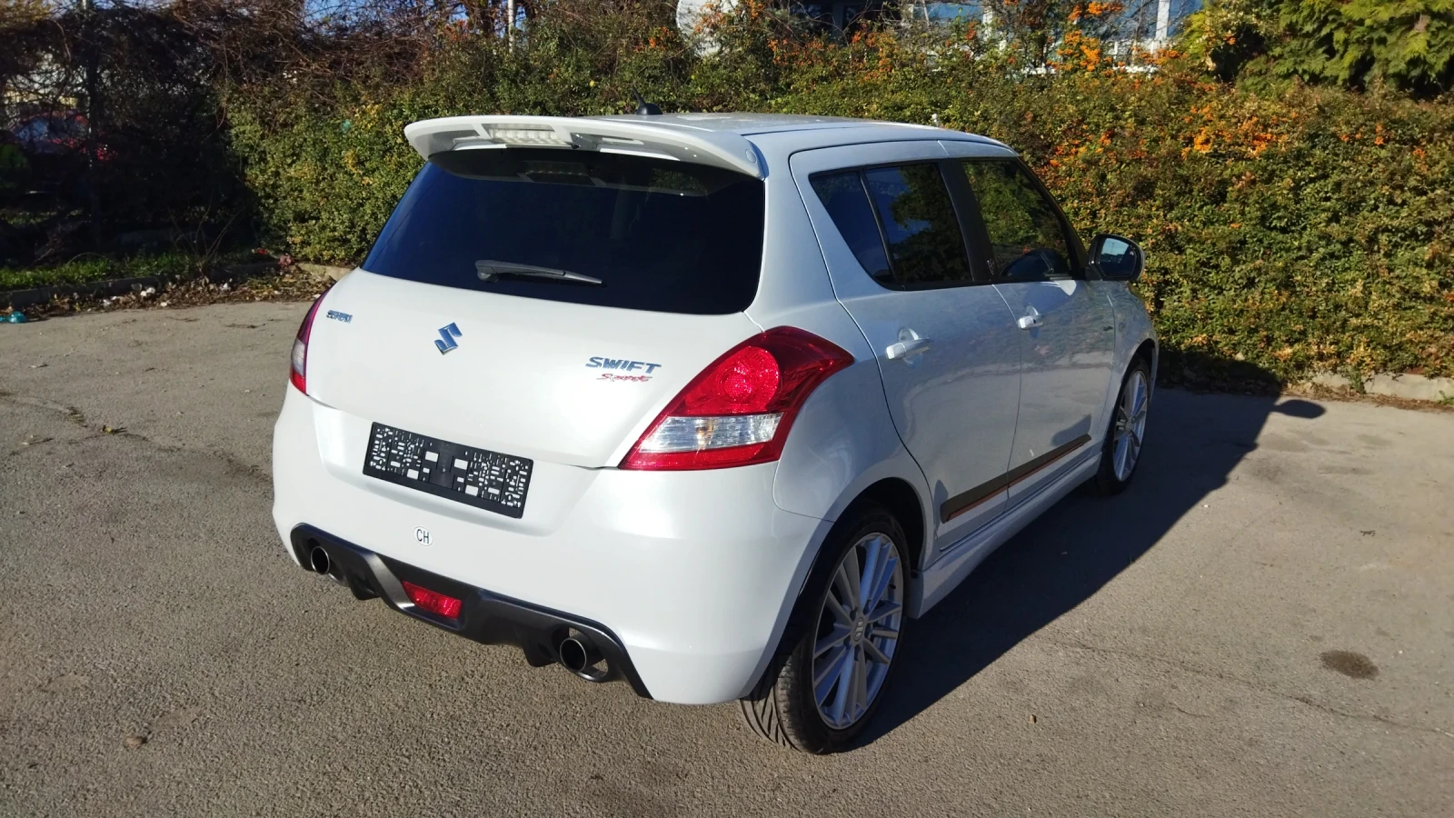 Suzuki Swift 1, 6i Sport Швейцария - изображение 5