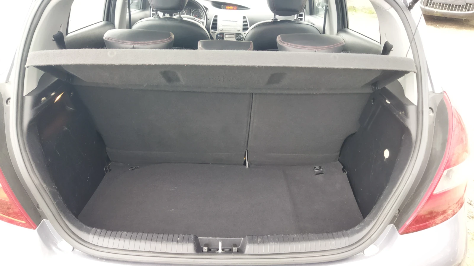 Hyundai I20 1.6i   | Mobile.bg   12