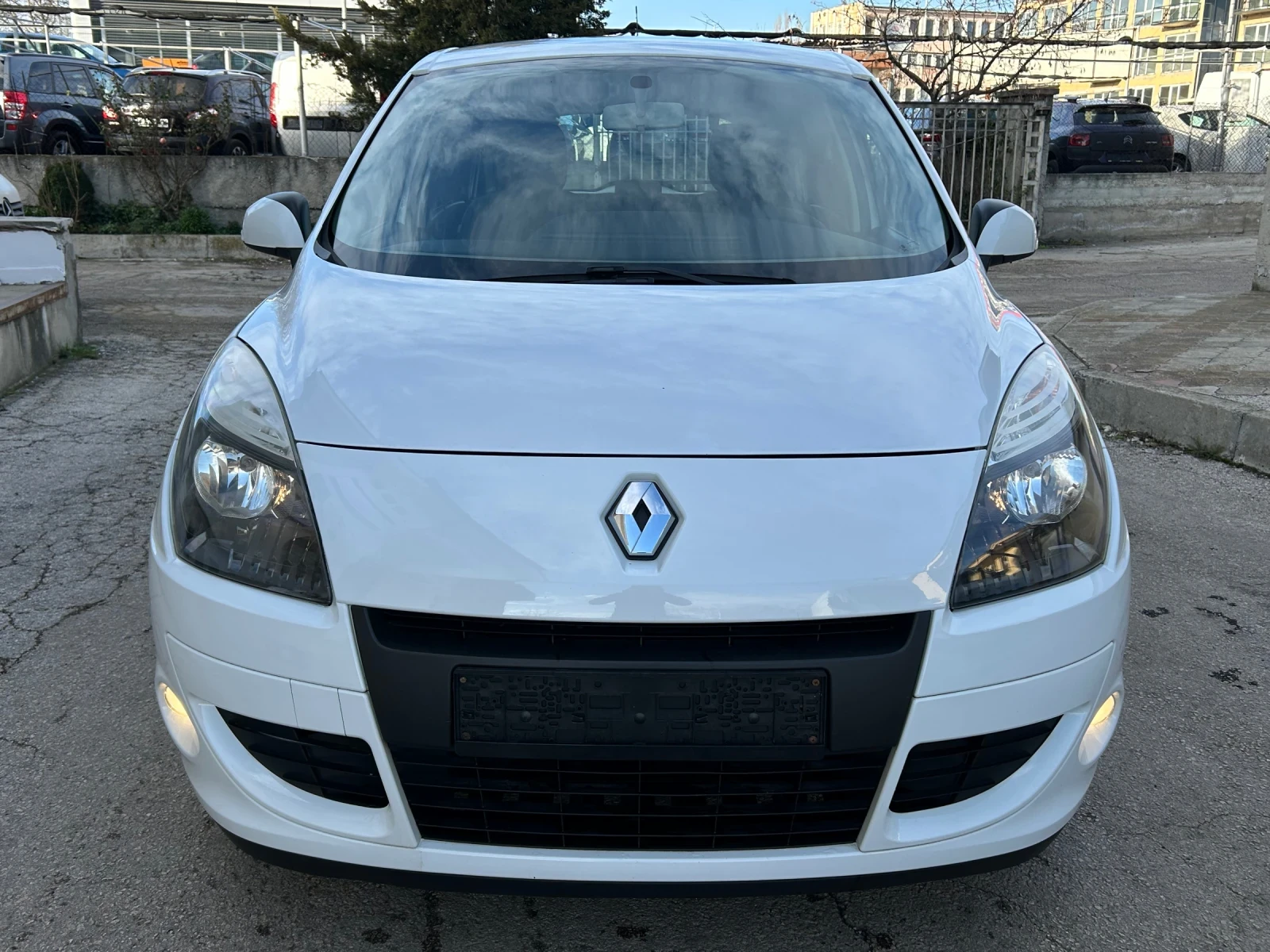 Renault Scenic 1.6i 110k.c. СТАРИЯ МОТОР - изображение 2