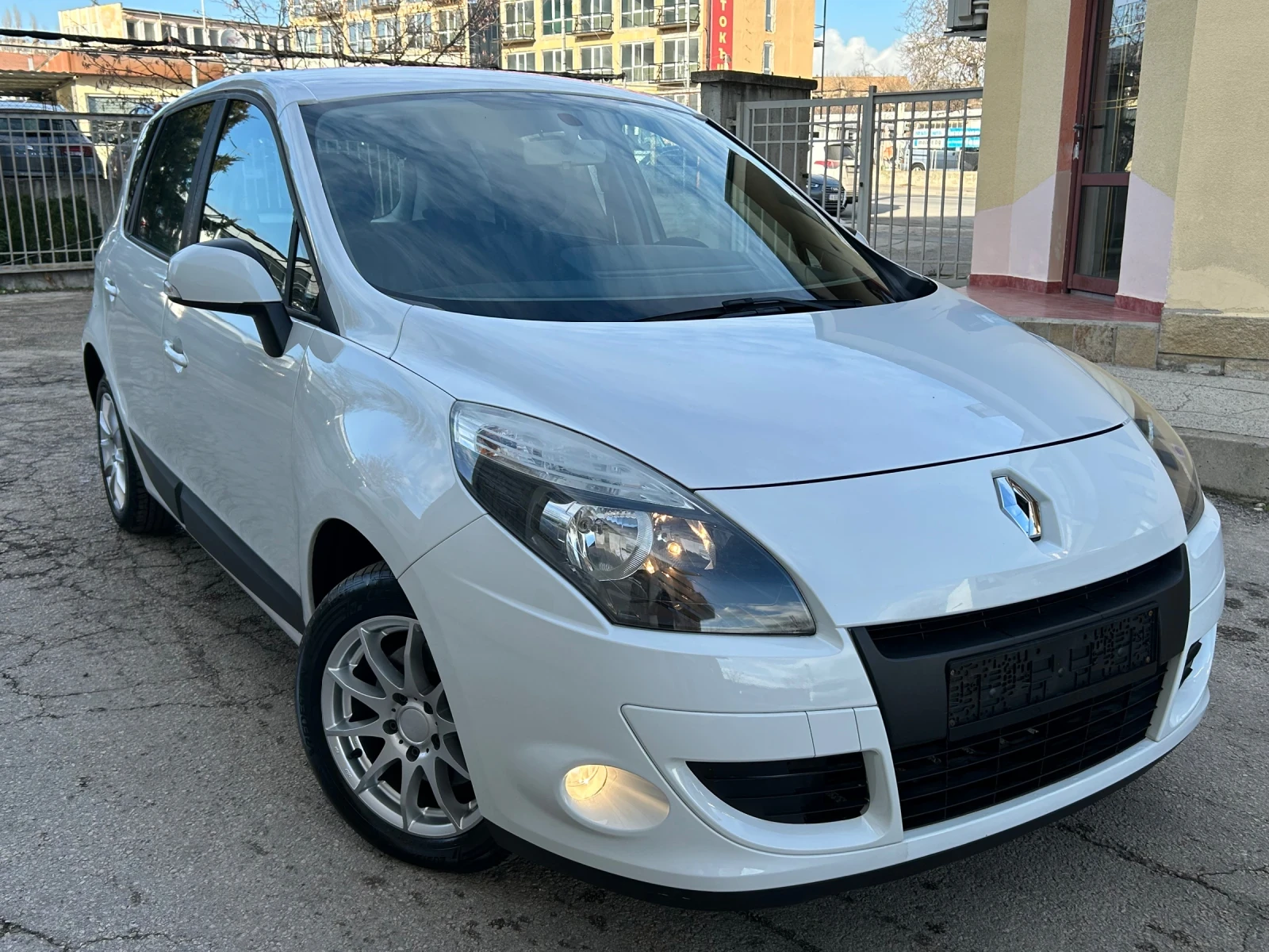 Renault Scenic 1.6i 110k.c. СТАРИЯ МОТОР - изображение 3
