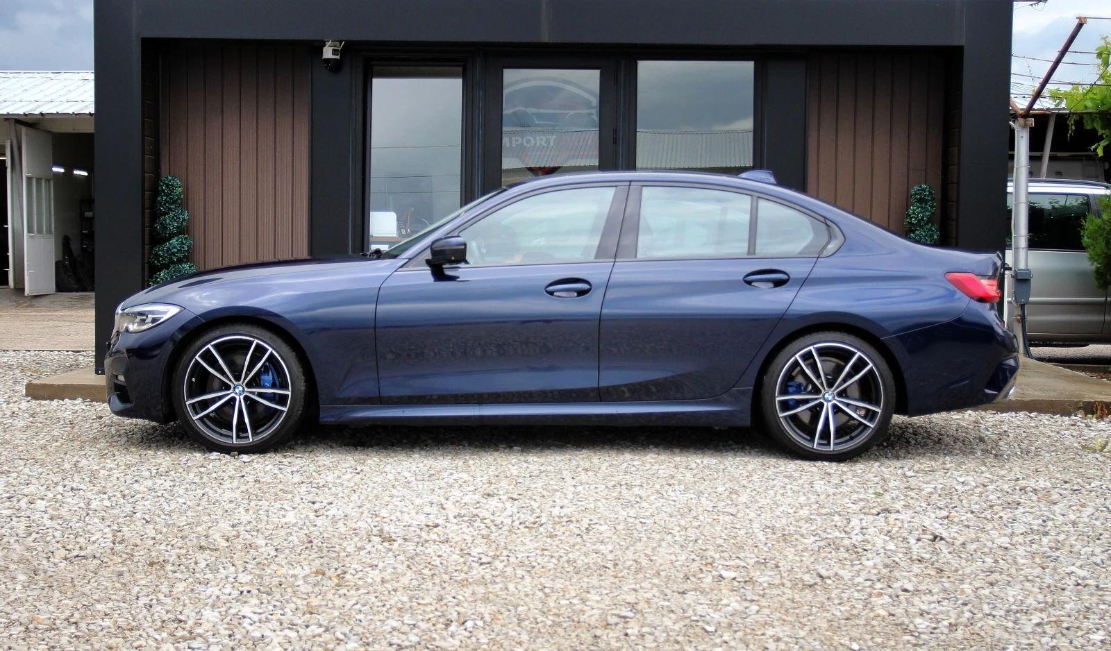 BMW 330 XI* M SPORT* 360* , снимка 8 - Автомобили и джипове - 53402277