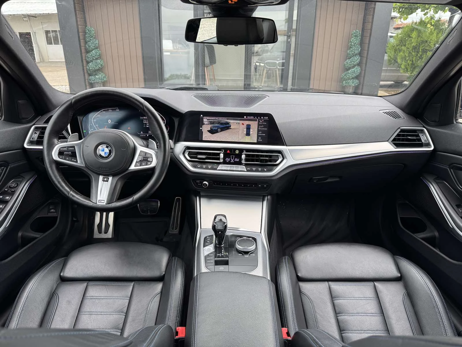 BMW 330 XI* M SPORT* 360* , снимка 9 - Автомобили и джипове - 53402277