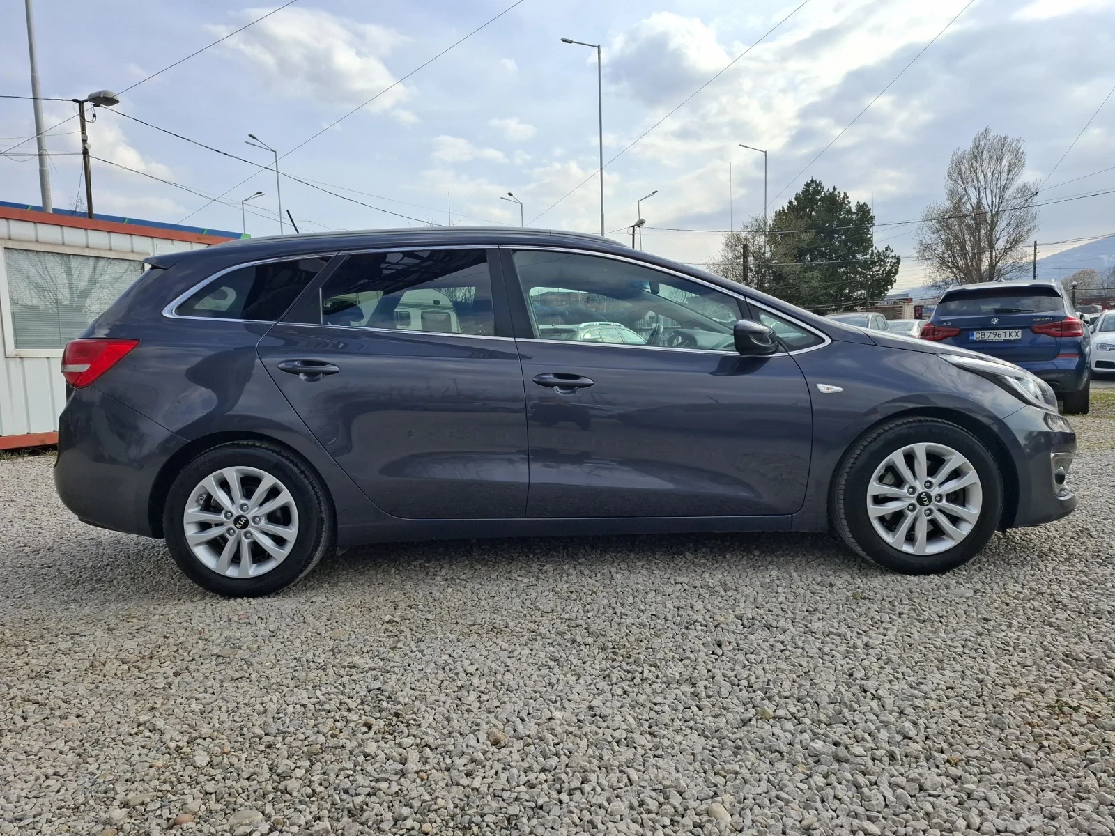 Kia Ceed 1.4, снимка 4 - Автомобили и джипове - 53877846