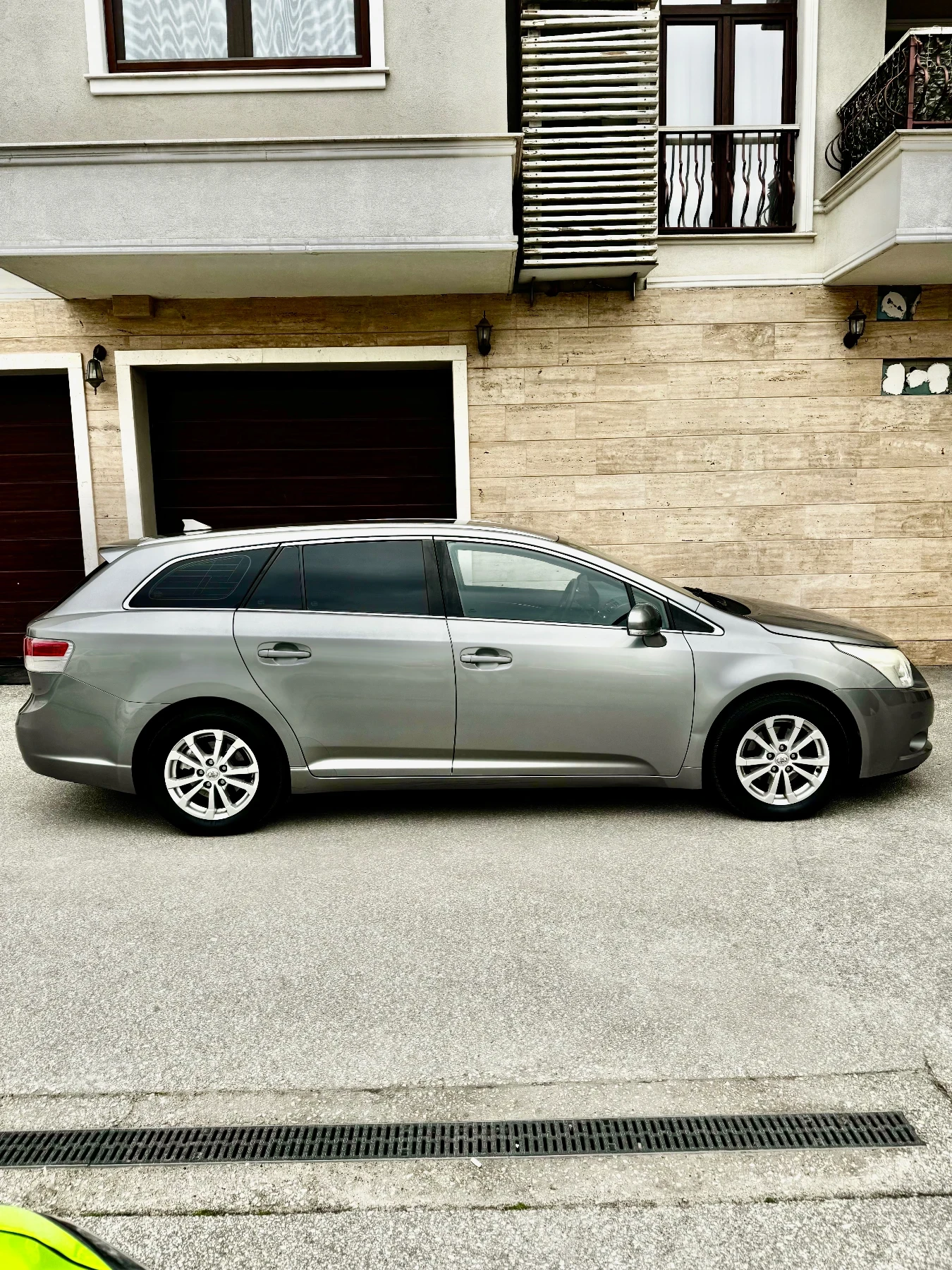 Toyota Avensis, снимка 7 - Автомобили и джипове - 53955215