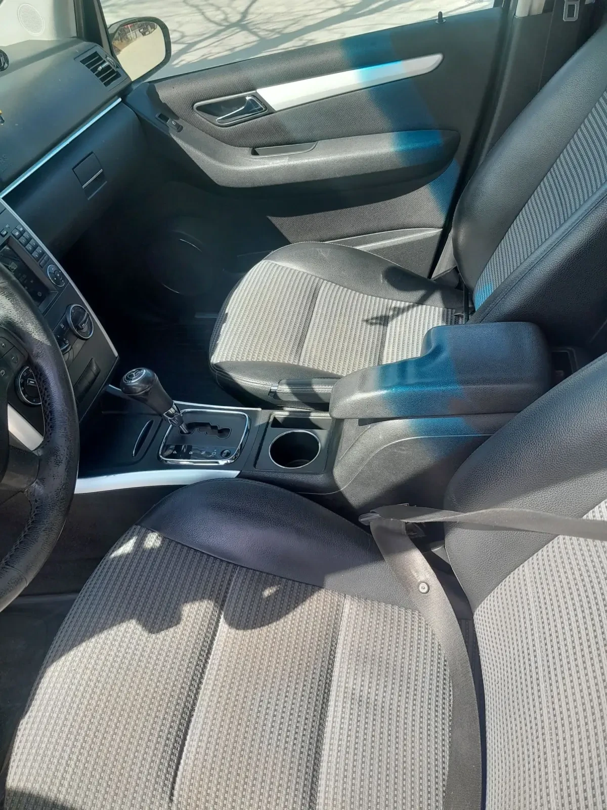 Mercedes-Benz B 200 2.0 D, снимка 7 - Автомобили и джипове - 54219604