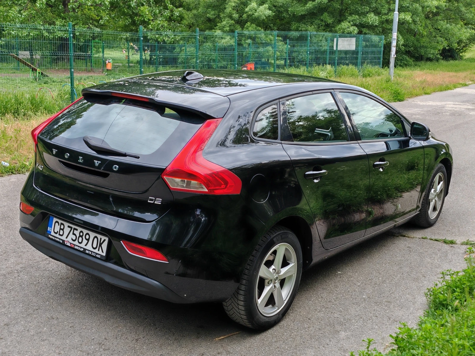 Volvo V40 2.0D 120к.с. Автоматик 2017г., снимка 9 - Автомобили и джипове - 54610724