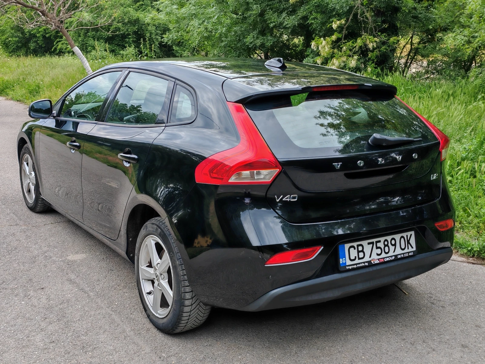 Volvo V40 2.0D 120к.с. Автоматик 2017г., снимка 8 - Автомобили и джипове - 54610724