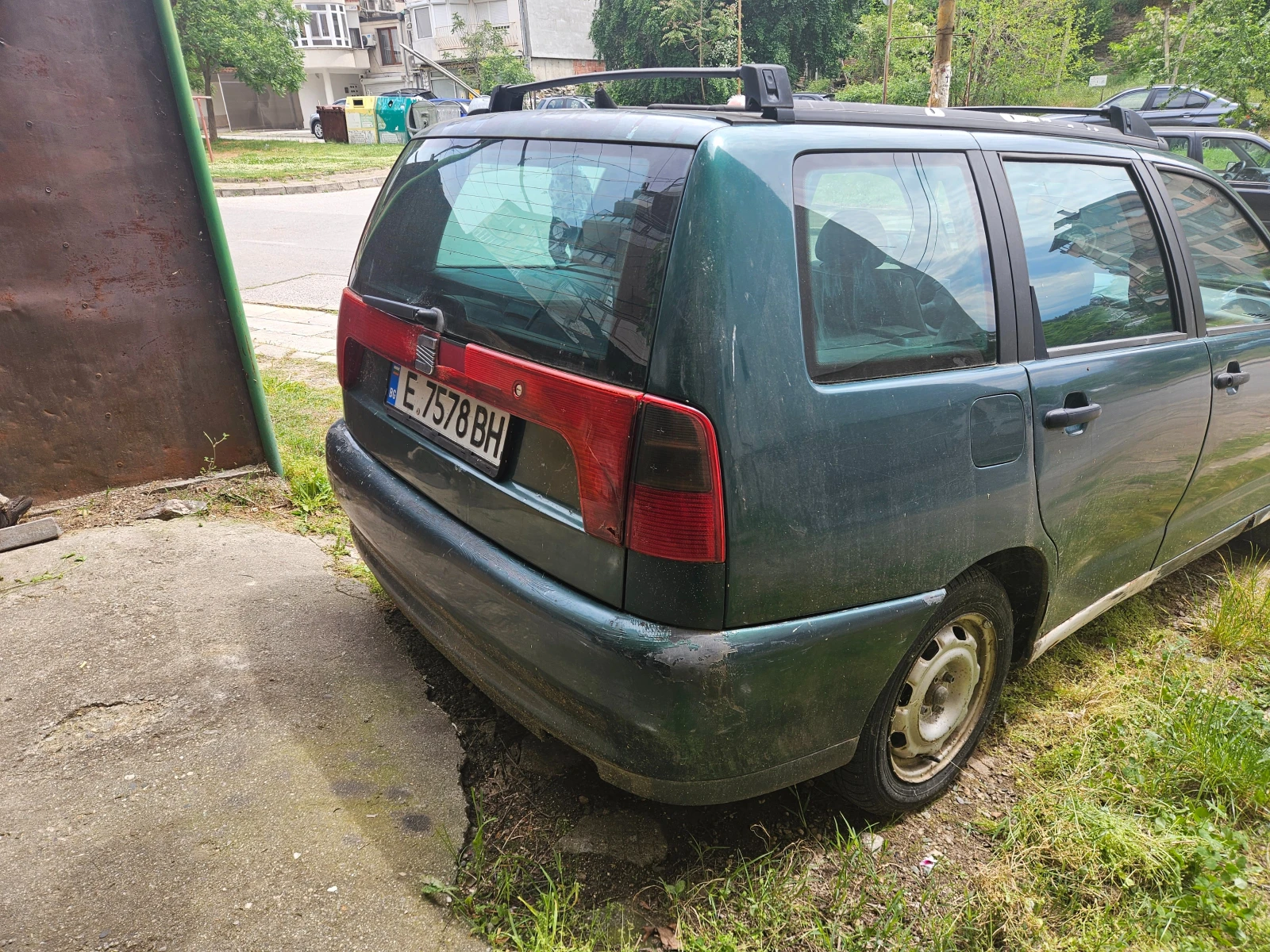 Seat Cordoba 1.9TDI+ КЛИМАТИК+ ЕЛ СТАКЛА+ ПЪЛЕН РЕЗЕРВОАР С НАФ, снимка 5 - Автомобили и джипове - 54681943
