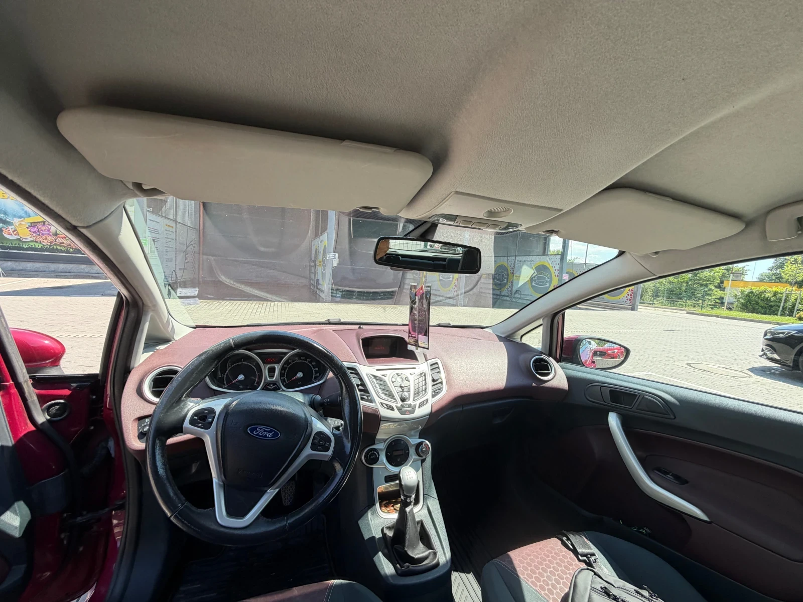 Ford Fiesta 1.4 , снимка 7 - Автомобили и джипове - 54999144